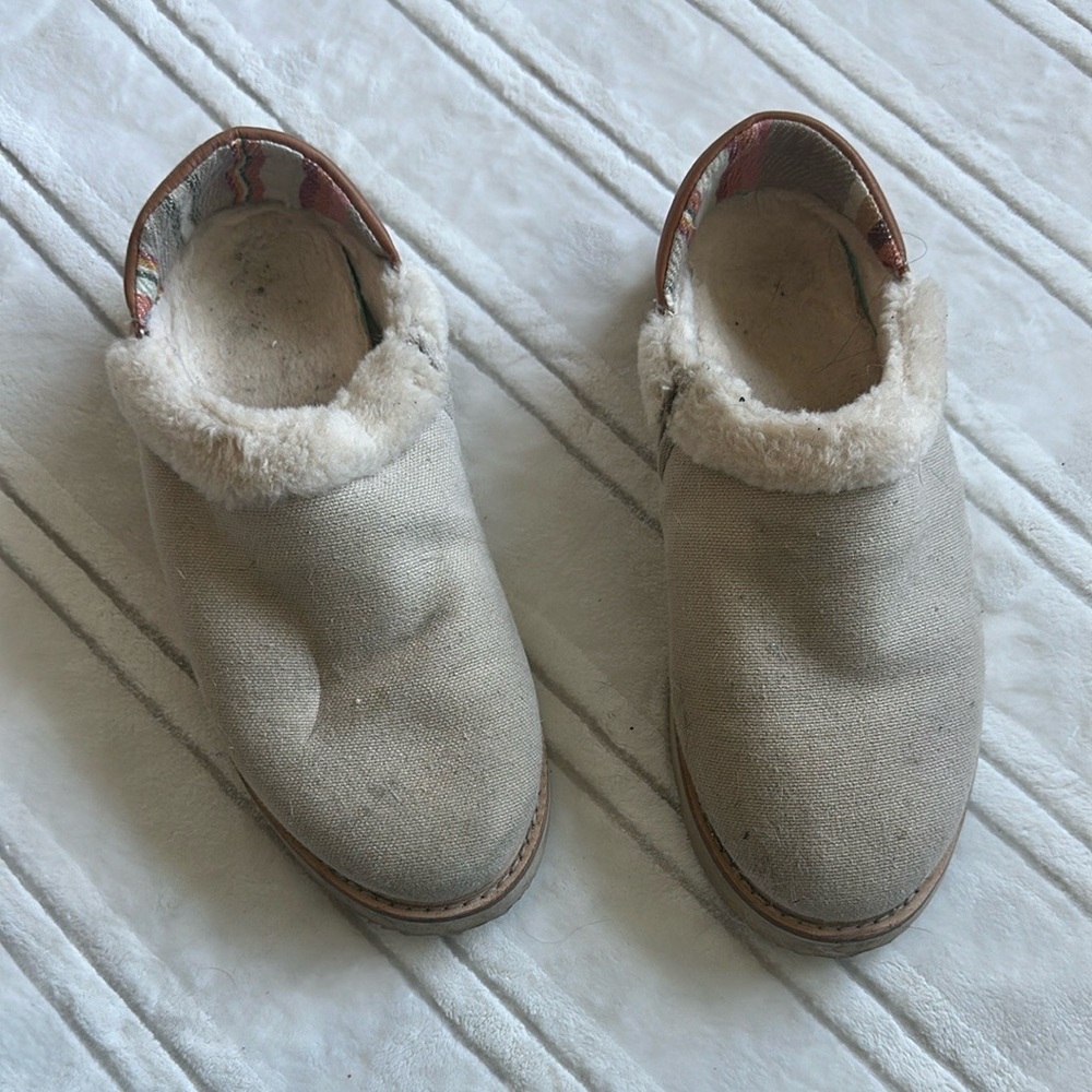 Sanuk Beige Slip-On with Faux Fur